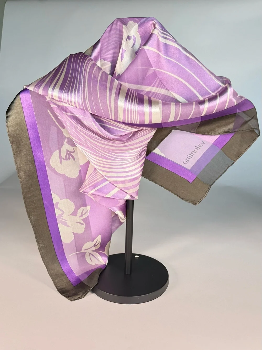 Vintage ca 1980-90, Valentino Lavender and Black Floral Silk scarf